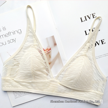 Prancūziško stiliaus belaidė tinklinė liemenėlė, 3/4 kaušeliai, plonos formuojančios kaušelius, fiksuotos dvigubos petnešėlės, nugaros trijų eilių uždarymas