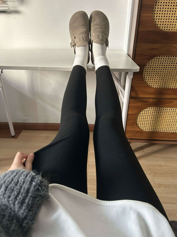 Leggings od kationičnog materijala, mikroelastični, slobodan kroj, udio glavne tkanine 50-70%, Proljeće 2024