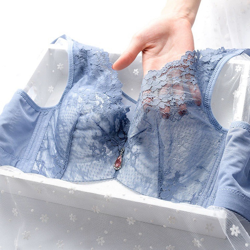 Дантелен бюстгальтер плюс размер с мека телена подпора, Push-Up, странична опора