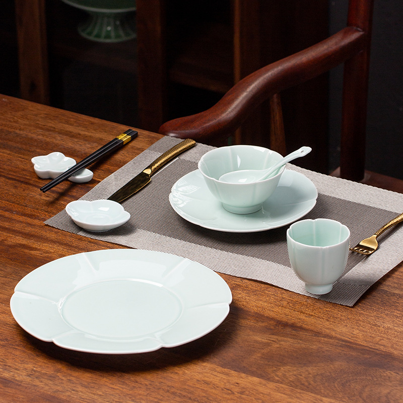 Portselanist lauanõude komplekt Jingdezhen, alglazuurvärv, kolmnurk-seria, 6 tk, hotellilaua serveerimiseks