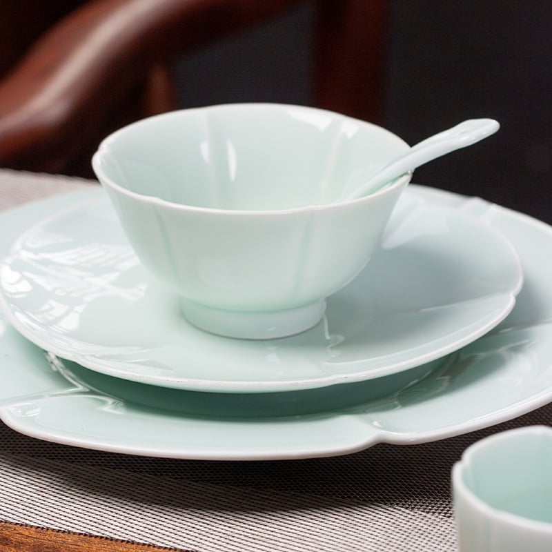 Portselanist lauanõude komplekt Jingdezhen, alglazuurvärv, kolmnurk-seria, 6 tk, hotellilaua serveerimiseks