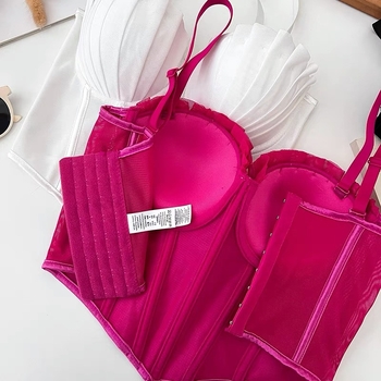 Камизола от нейлон, 70–80% съдържание на нейлон, презрамков дизайн, секси стил, ниско деколте