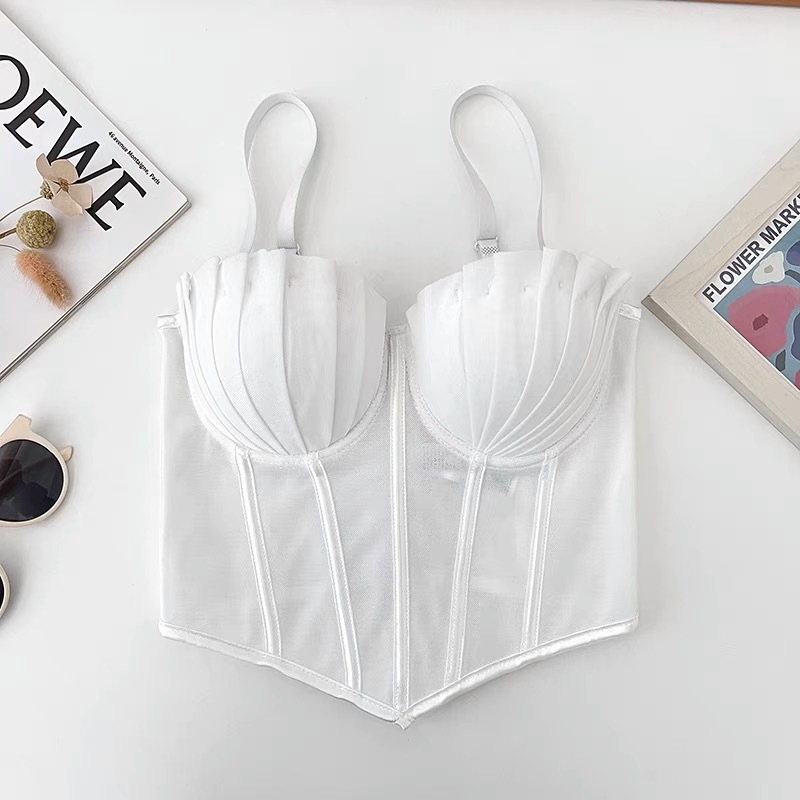 Камизола от нейлон, 70–80% съдържание на нейлон, презрамков дизайн, секси стил, ниско деколте