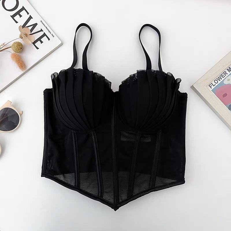 Камизола от нейлон, 70–80% съдържание на нейлон, презрамков дизайн, секси стил, ниско деколте