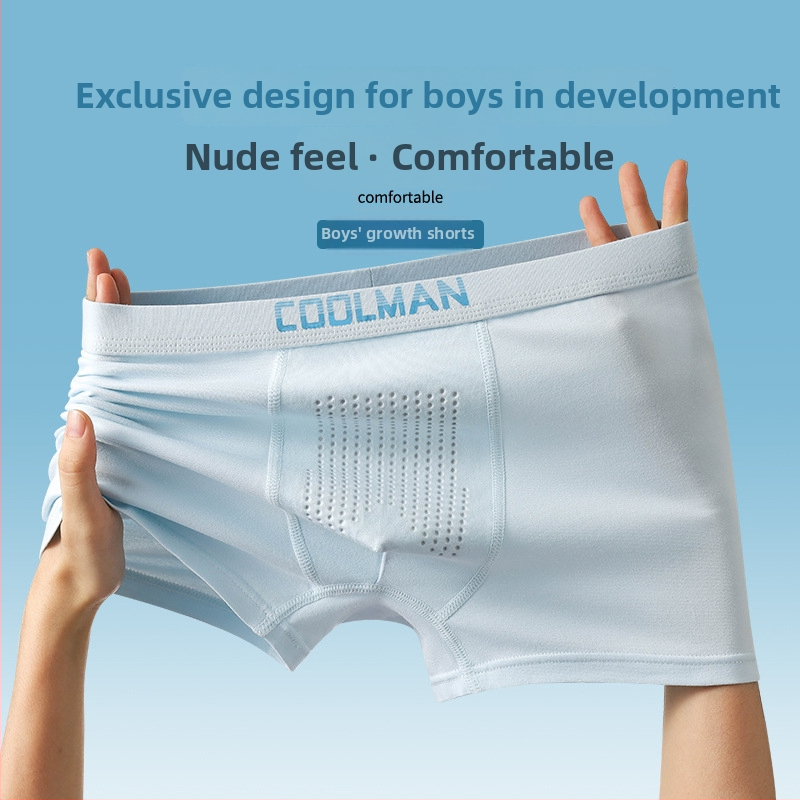 Férfi középmagas derekú, lélegző pamut alsónemű, gyorsan száradó anyag, négy tűs és hat szálas varrás, belső viszkóz bélés, alkalmas minden évszakra