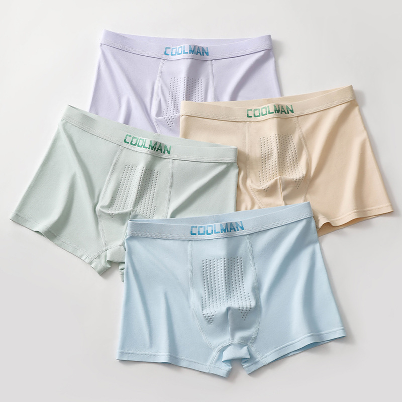 Férfi középmagas derekú, lélegző pamut alsónemű, gyorsan száradó anyag, négy tűs és hat szálas varrás, belső viszkóz bélés, alkalmas minden évszakra