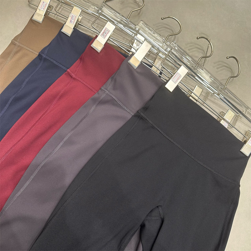 Wuxin 7215 Lycra Cropped Visoki struk Joga leggings s podizanjem stražnjice – Najlon 80–90% / Spandeks <30%, Tanke, Jednobojne