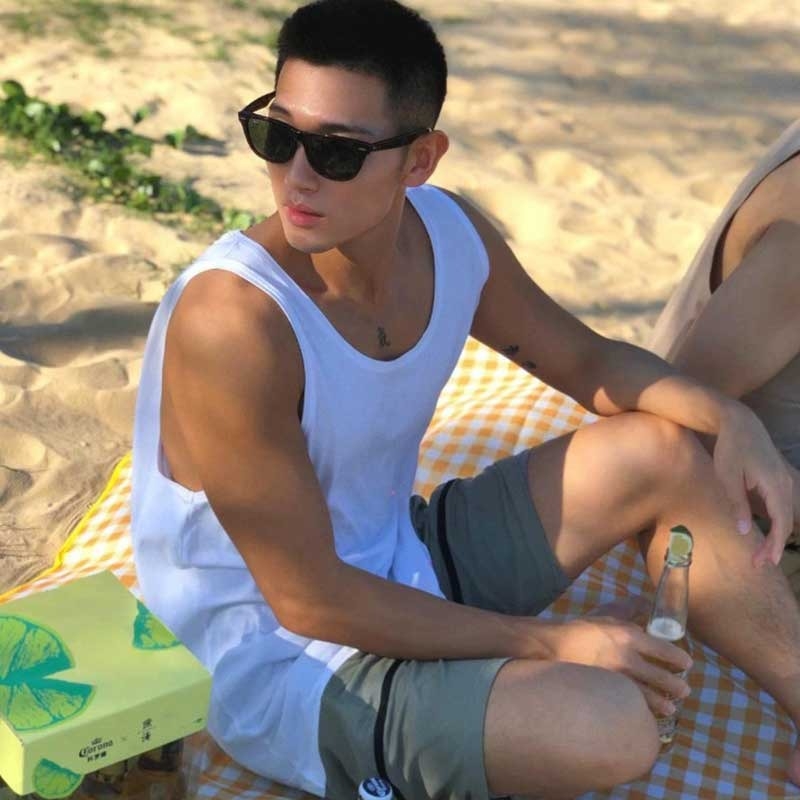 Ανδρικό βαμβακερό γιλέκο σε σχήμα Υ, με στρογγυλό γιακά, νεανικό στυλ, για το καλοκαίρι