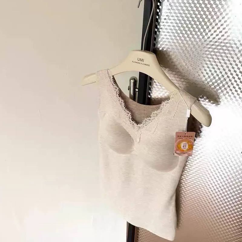 Terminė liemenė su V kaklu, nėriniai, be siūlių dizainas, krūties įdėklas ir savireguliuojantis šilumos sluoksnis iš šilko kasmyro