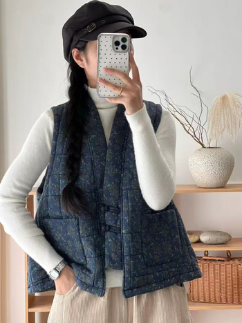 Ženska pamučna vesta s V-izrezom, opuštena silueta, retro japanski stil, suptilni cvjetni uzorci
