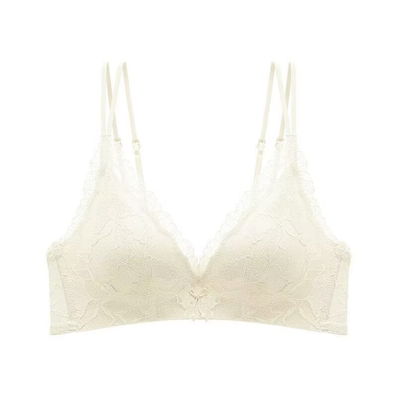 Trikampio puodelio liemenėlė su 3/4 kupolais, tvirtas formuojantis puodelis, nėriniai, nuimamos dvigubos petnešos, nugaros užsegimas su trim eilėmis sagtelių