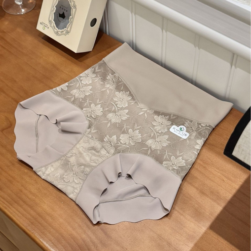 Visoko strukirane gaćice za žene – najlon 70–80% glavni materijal, 31–40D, Jacquard tkanina; podizanje stražnjice, prozračne, antibakterijske; podstava prepona: mulberry svila