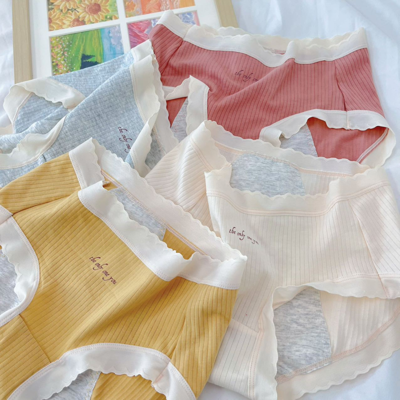 Ženske menstrualne gaćice sa srednjim strukom, pamuk, nepropusne, podstava u području prepona od pamuka, brzo se suše