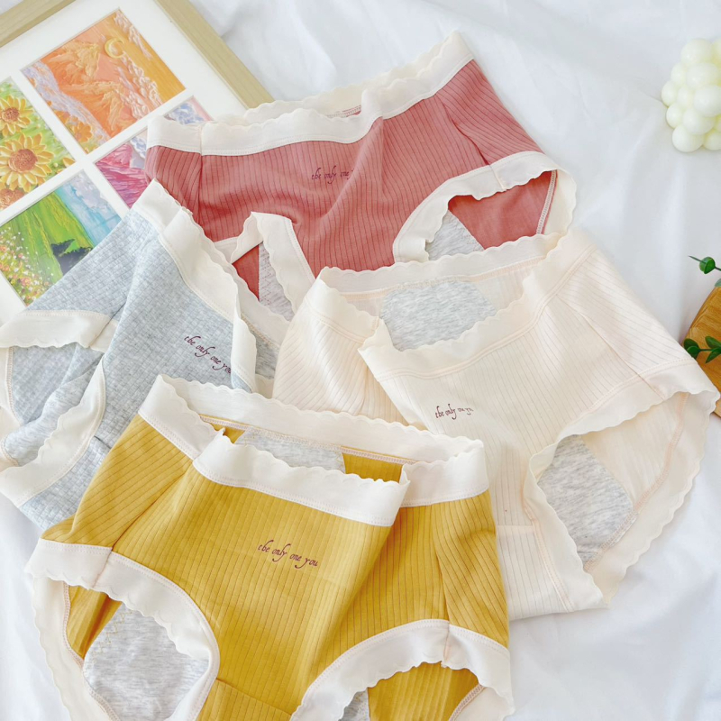 Ženske menstrualne gaćice sa srednjim strukom, pamuk, nepropusne, podstava u području prepona od pamuka, brzo se suše