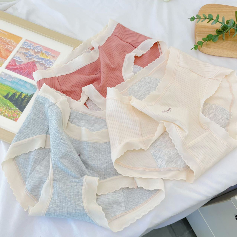 Ženske menstrualne gaćice sa srednjim strukom, pamuk, nepropusne, podstava u području prepona od pamuka, brzo se suše