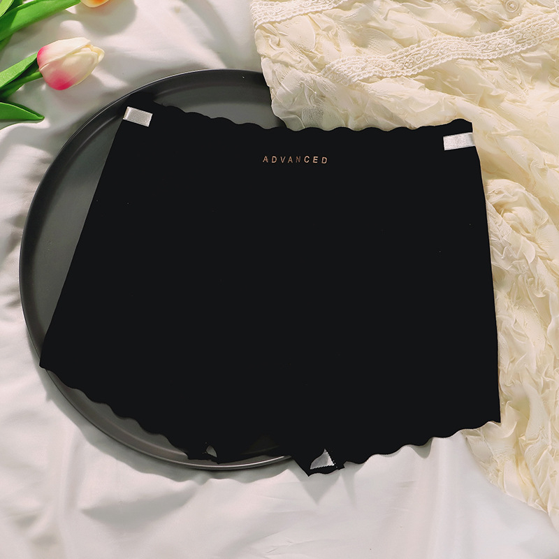 Ženske bokserice, Ice Silk tkanina, glatka pletenina, srednji pojas, pamukova podstava na preponama