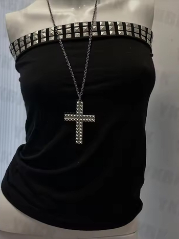 Tube-top bez naramenica s punk stilom, uski kroj, kratka duljina, poliester s kristalima