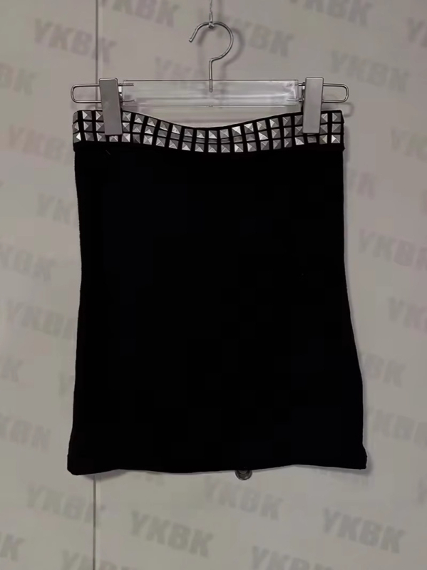 Tube-top bez naramenica s punk stilom, uski kroj, kratka duljina, poliester s kristalima