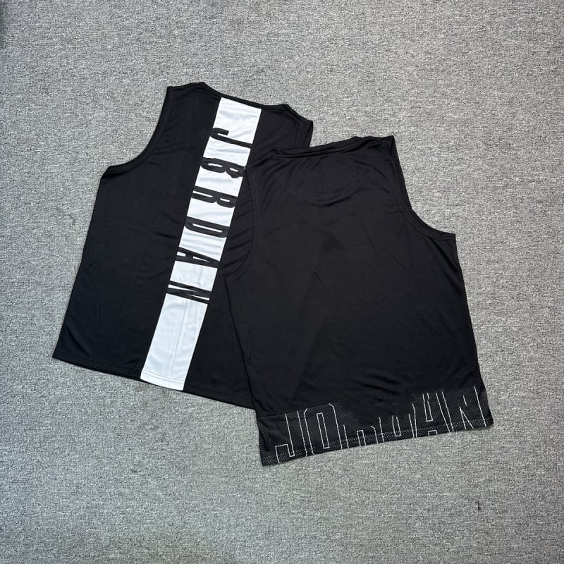 Vyrų be rankovių treniruočių liemenė, greitai džiūstanti, kvėpuojanti, poliesterio audinys, 88% poliesterio turinys