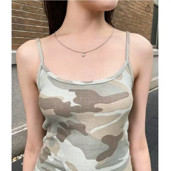 Maiou camuflat cu bretele, croială slim, bumbac 70–80%, vară 2025, pentru femei