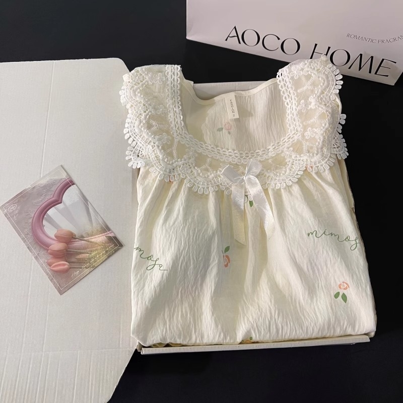 Pidžama s ugrađenim jastučićima za grudi, ženska ljetna pidžama, široka silueta, rukavi ¾, kvadratni ovratnik