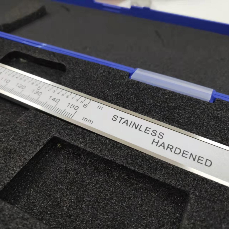 Цифров калипер Qingliang – мултифункционален, висока прецизност (Марка: Qingliang; Тип: цифров калипер; Висока прецизност; Мултифункционалност)