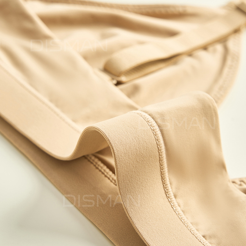 Bevielė trikampio formos liemenėlė su atvira nugara, be įdėklų, iš nailono