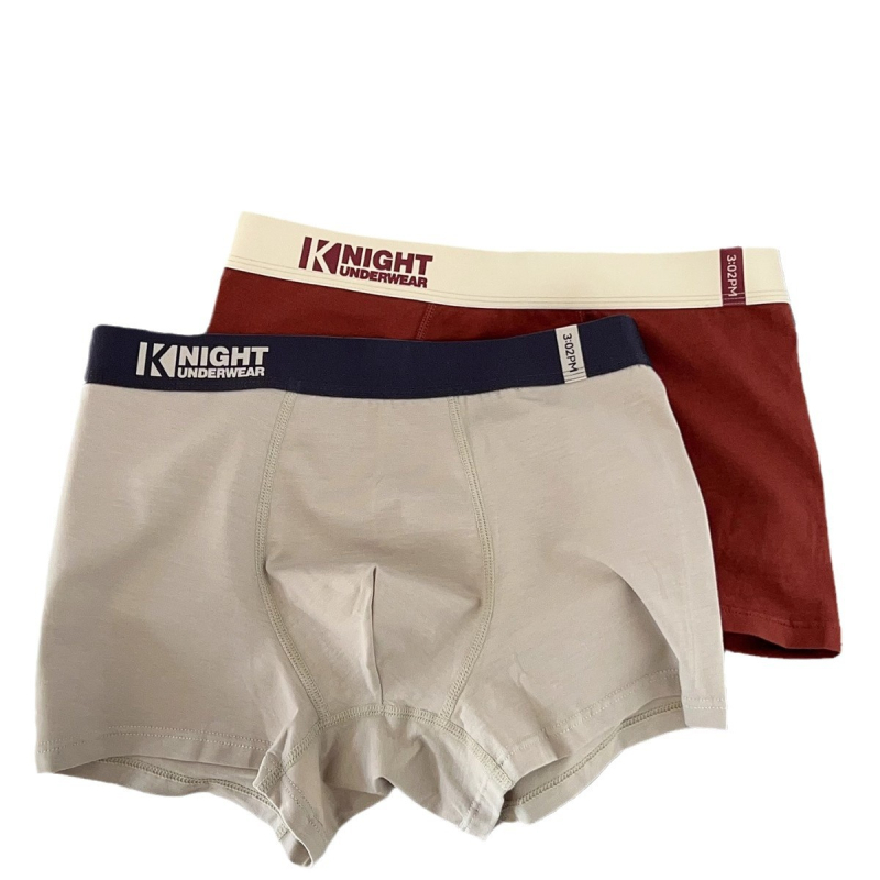 Férfi Type A pamut alsónemű, 95–100% pamut, kötött anyag, középmagas derék, légáteresztő és antibakteriális, szöveg mintázat