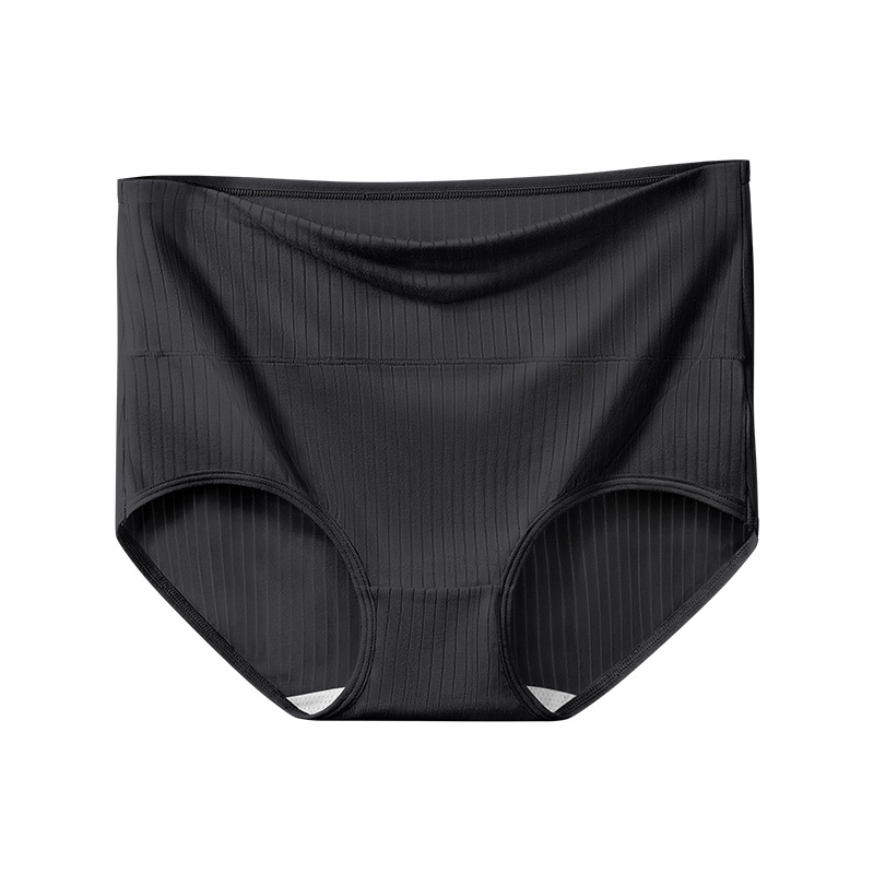 Női magas derekú fehérnemű Milk Silk anyagból, antibakteriális ágyék, lélegző kötött anyag; fő anyag: poliészter 92%, belső viszkóz 95–100%, egyszínű