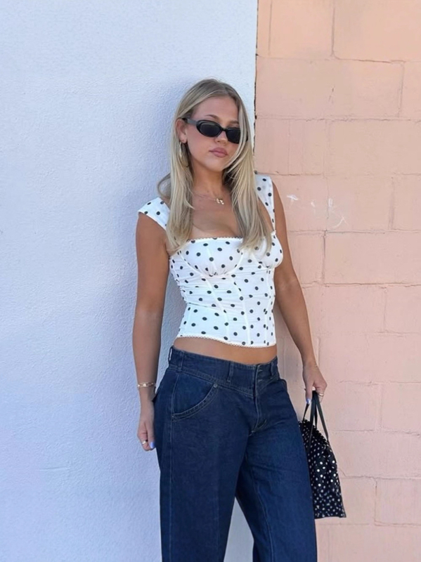 Ženski crop top bez rukava s točkicama, uski kroj, elegantan i svestran