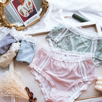 Noćne menstrualne gaćice s zaštitom od bočnog propuštanja, Ice Silk materijal, glavni materijal 90% najlon, podstava 100% najlon, srednji struk, jednobojne, za mlade žene
