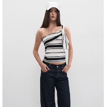 Tube Top - seksi bez ramena, uski kroj, kratka duljina, jesen 2025