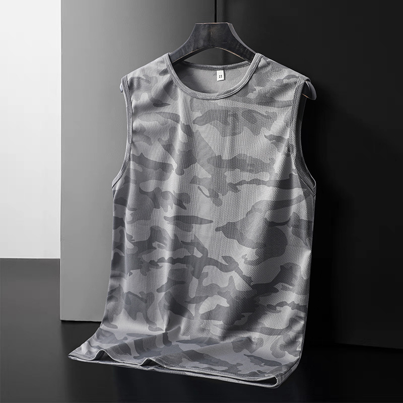 Muški bezrukavni sportski top s kamuflažnim uzorkom, poliester 96%+, tanak materijal, široki kroj, sportski stil