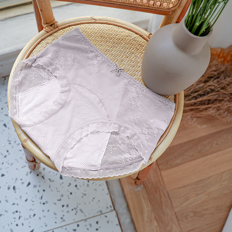 Ženske menstrualne gaćice od najlona s jacquard uzorkom, otporne na curenje, prozračne, antibakterijske, podstava u području prepona od viskoze, cvjetni uzorak