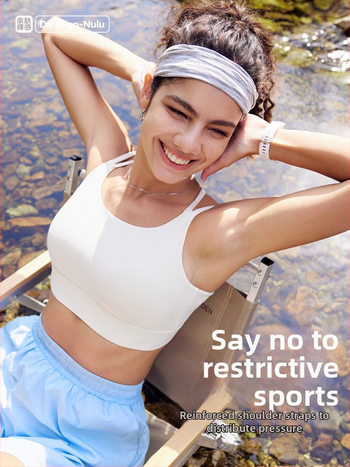 Joga liemenėlė su 3/4 puodeliais, formuoti puodeliai, fiksuotos dvigubos petnešos, pagrindinis audinys: nailonas 81%, pamušalas: spandeks 19%