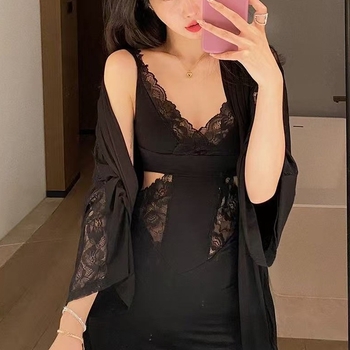 Modal anyagú két darabos hálóing szett: mély V-nyakkal, ujjatlan, ultra vékony anyag, hosszú hálóing és köntös