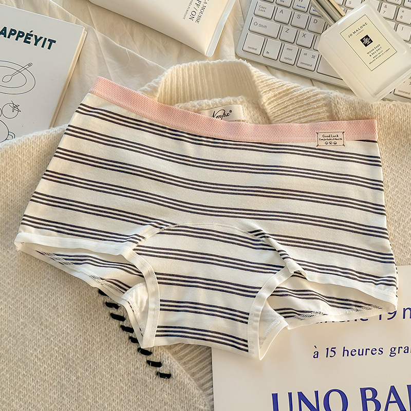 Ženske boxerice s prugama, 90–95% pamuk, antibakterijske, prozračne, pamukasta podstava u preponi