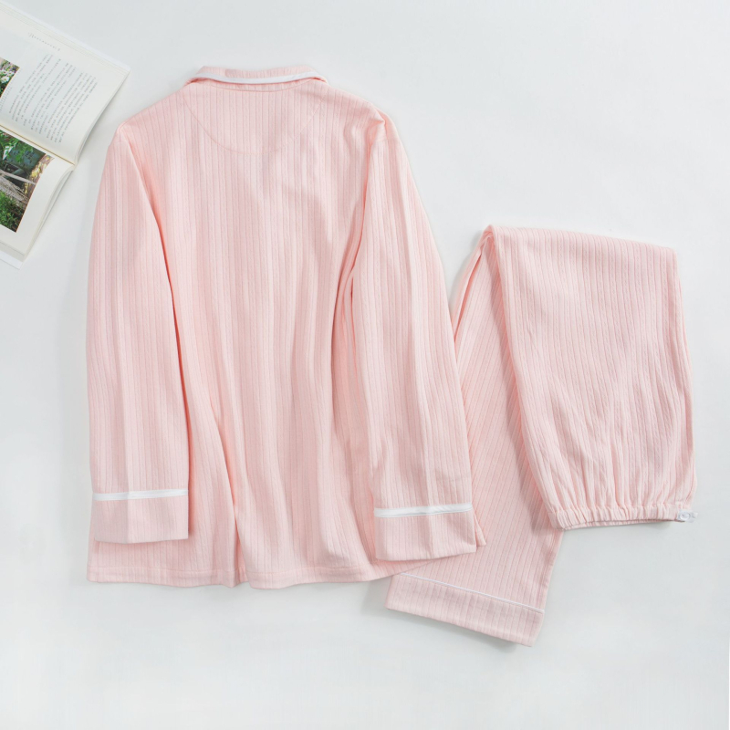 Послеродова пижама за кърмене – 100% памук, дълги ръкави, панталони, жакардови ивици