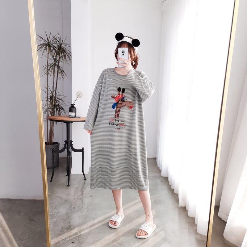 Pamut hosszú ujjú hálóing, női, egydarabos fazon, kerek nyak, hosszú szoknya