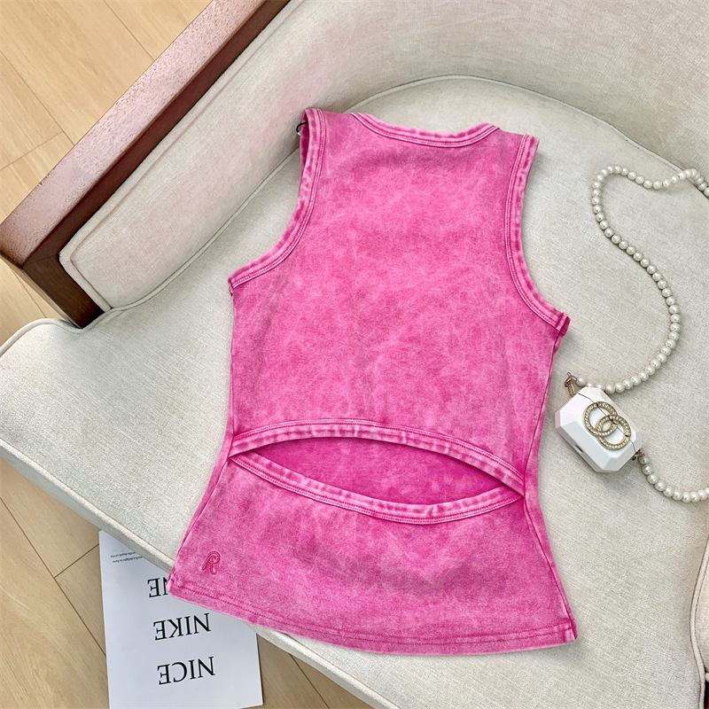 Istrošena pletena vest s U-izrezom i prorezima, pamuk, kratka duljina, gradski stil