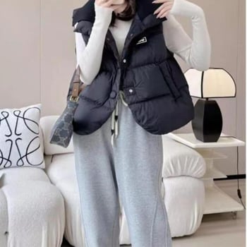 Női pamut kötött mellény lapel típusú gallérral, laza szabású, pamut töltőanyaggal, egygombos záródással, ősz–télre