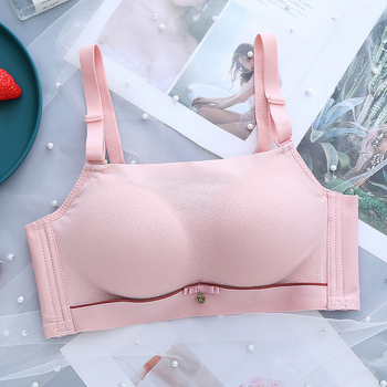 Tube top liemenėlė be vielos, nailono audinys, 3/4 kaušelis su plonu viršutiniu ir storesniu apatineje, nuimamos dvigubos peties, nugaros trijų eilių užsegimas