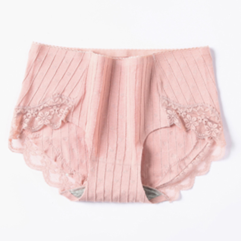 Ženske pamučne gaćice s srednje visokim strukom, prozračne, podizanje bokova, pleteni materijal; glavni materijal 95% pamuk, podstava 100% pamuk