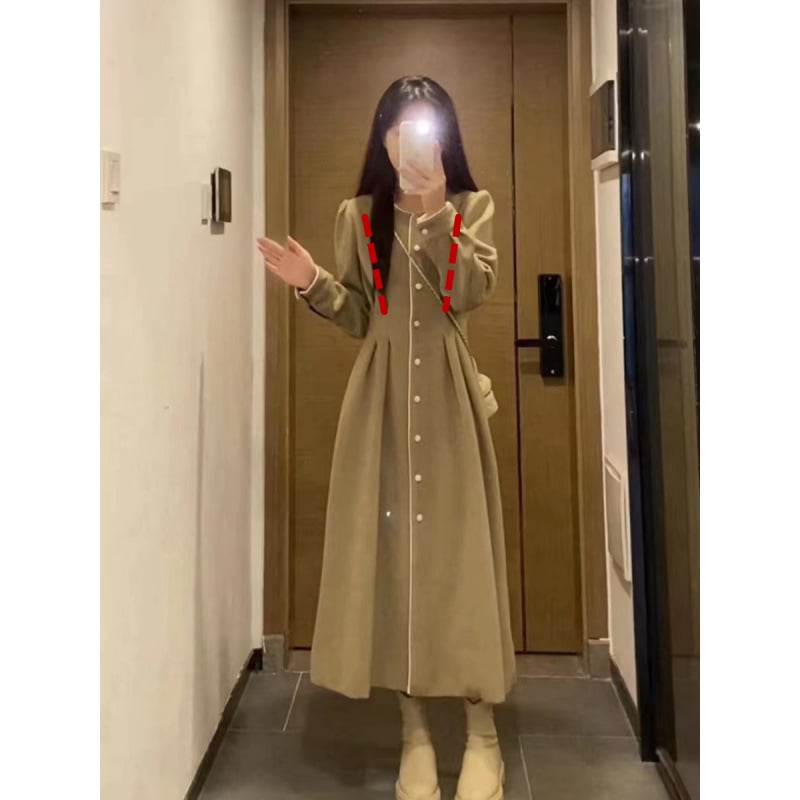 Рокля за кърмене след раждане с кръгло деколте, дълги ръкави, полиестеров плат над 95%, дълга пола, откриване за кърмене