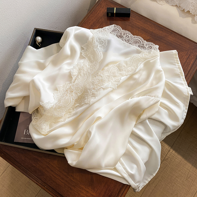 Ženska noćna haljina od svile, proljeće/ ljeto, Mulberry svila, srednja gustoća 181–200 g/m2, debljina svile 19 mm, V-izrez, dugi rukavi
