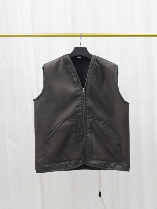 Meeste veluurvest koos V-kaelusega, tõmblukuga, paks materjal, polüester vooder