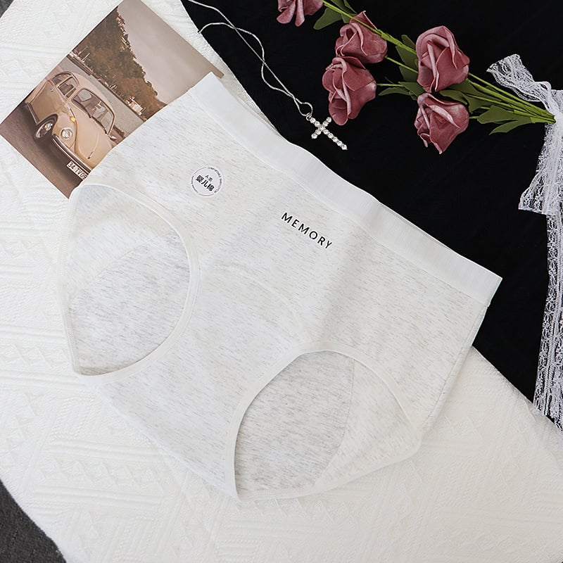 Ženske menstrualne gaćice s zaštitom od curenja, 95% pamuka, podstava u preponama 100% pamuk, srednji struk, brzo se sušeće (Glavni materijal: 95% pamuk; Podstava prepona: 100% pamuk; Struk: srednji; Funkcija: brzo sušeće; Zaštita od curenja)