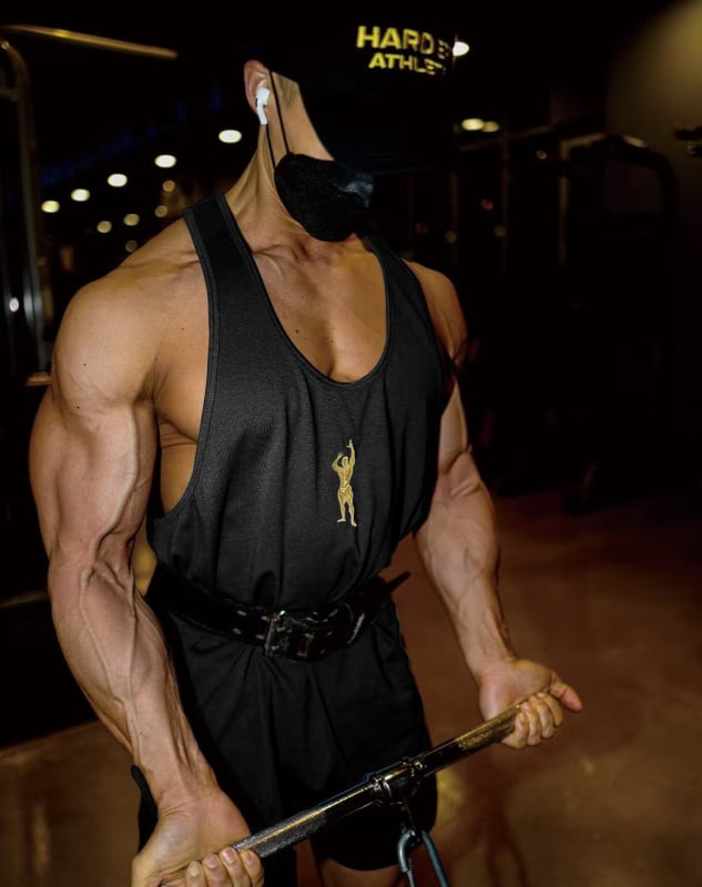 Vyrų be rankovių sportinė liemenė, laisvas kirpimas, kvėpuojanti, greitai džiūstantis poliesteris, I formos siuvinėjimas