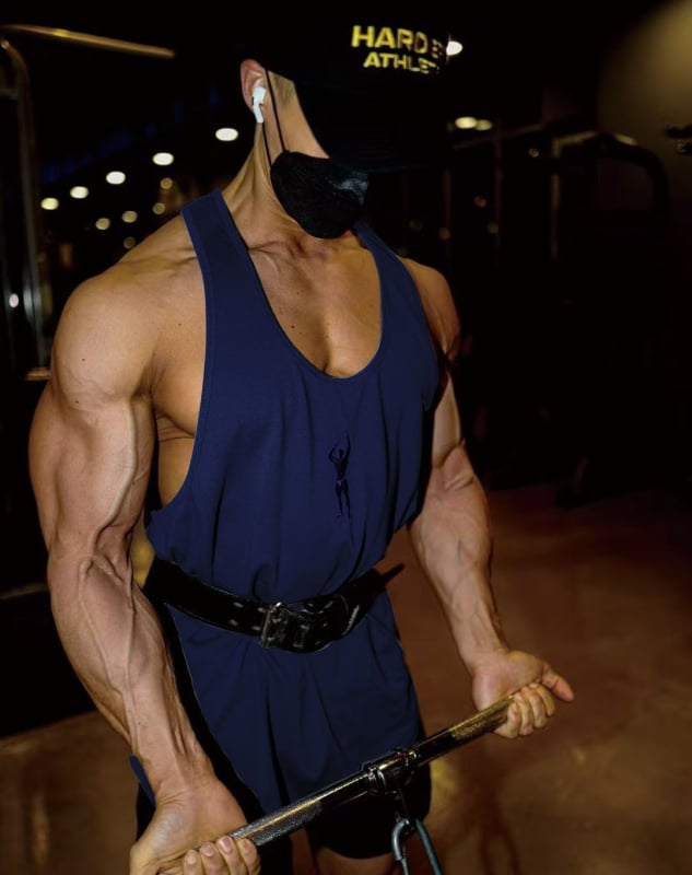 Vyrų be rankovių sportinė liemenė, laisvas kirpimas, kvėpuojanti, greitai džiūstantis poliesteris, I formos siuvinėjimas