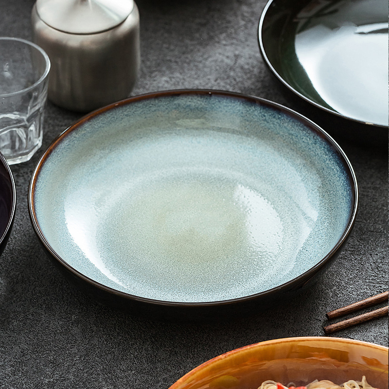 Porcelanska kružna zdjela s glazurom peći — moderni minimalistički stil
